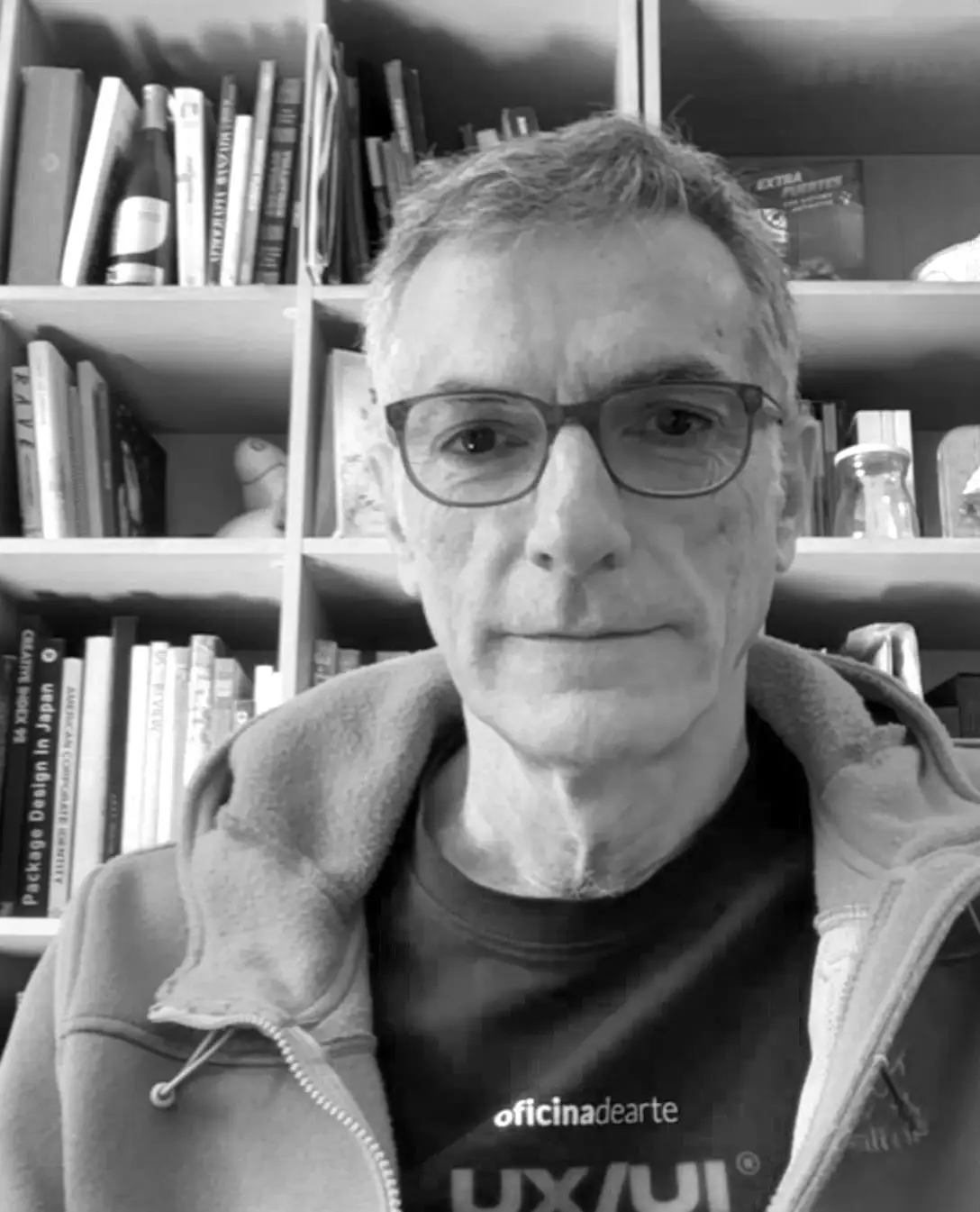 Luis Muñoz, director de Oficina de Arte, en su estudio